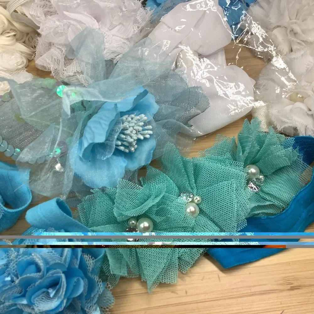 Lot Of 18 Assorted Girl Hair Bows Ribbon and Alligator Clip